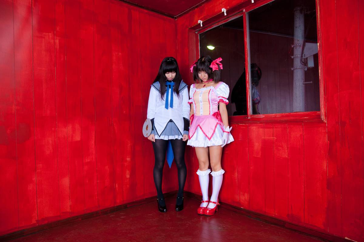 [Cosplay]   cos制服双姐妹